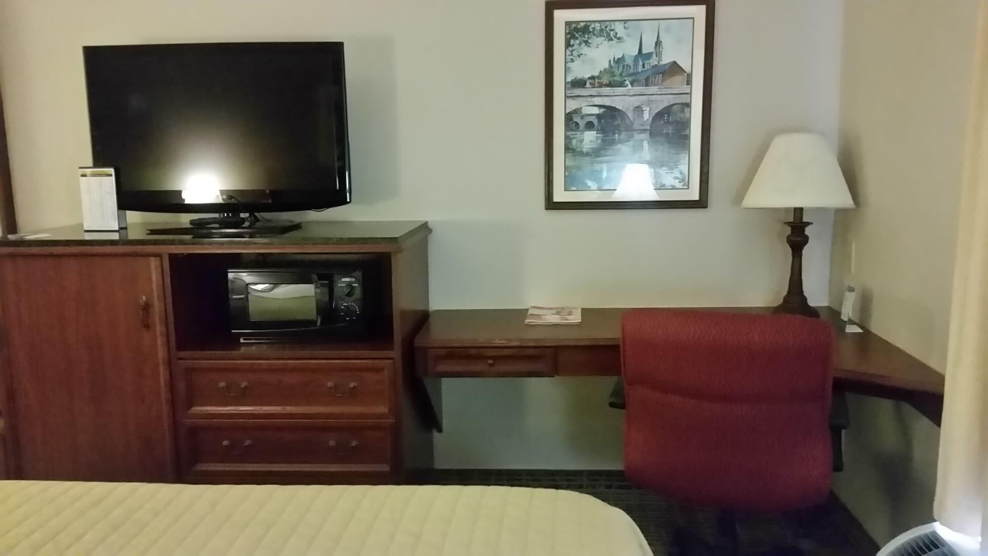 Baymont By Wyndham Lafayette Airport Hotel Exterior foto